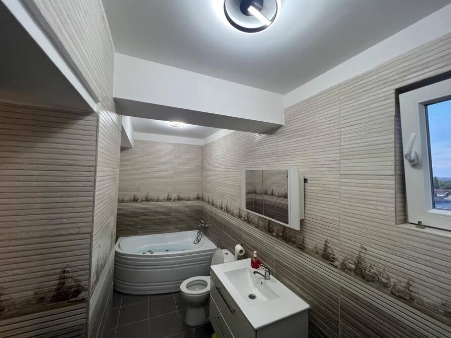 Lovely Flat With Bathtub 5 Mins From Center Apartment *